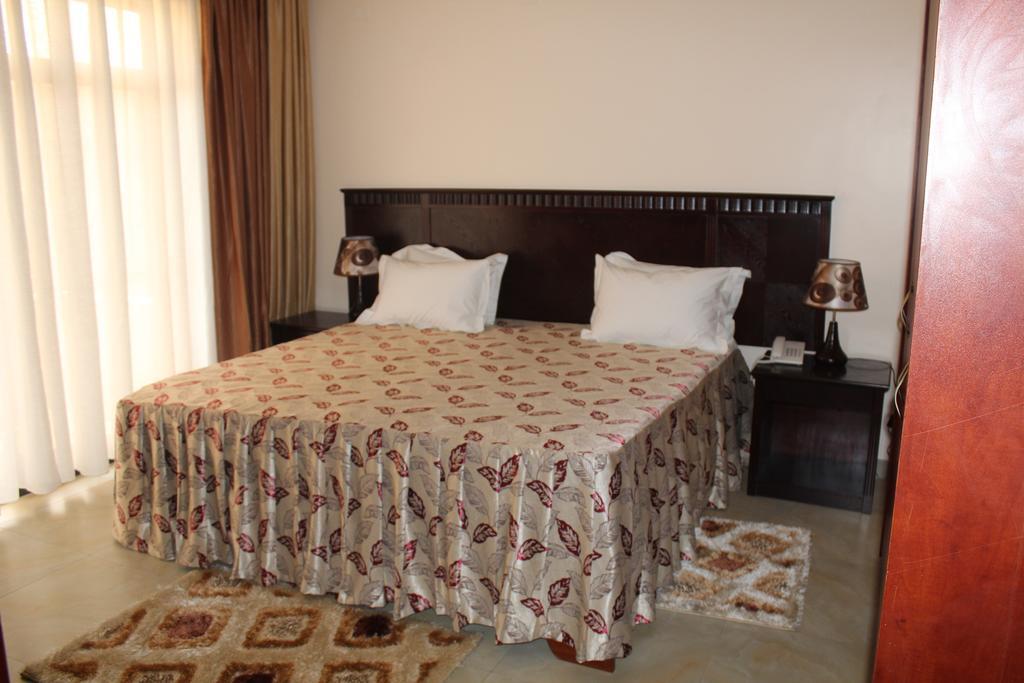 Garr Hotel Kigali Exterior photo